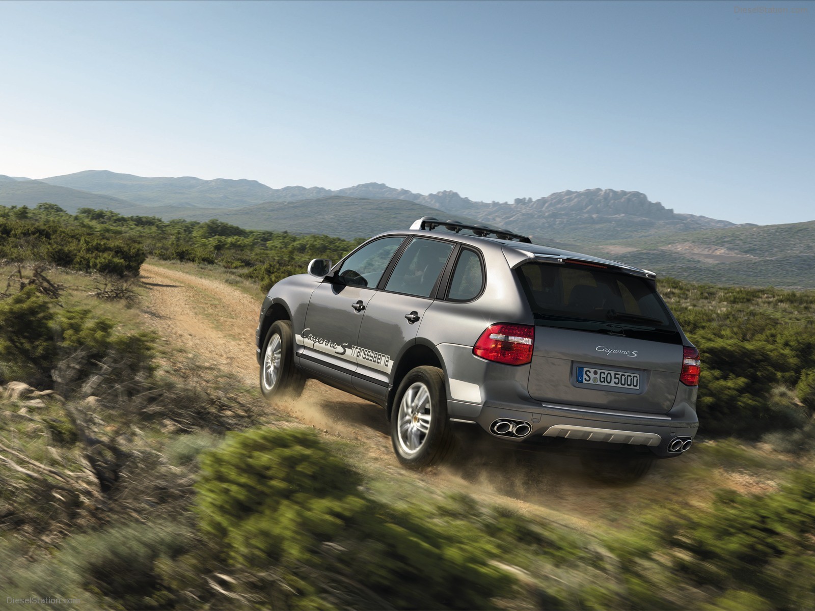 Porsche Cayenne S Transsyberia 2010